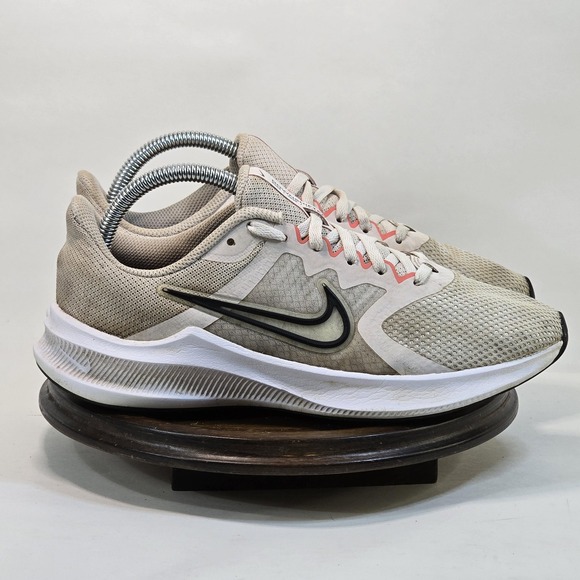 Nike Downshifter 11 Shoes Womens Size 8 Running Sneakers CW3413-601 - Picture 1 of 11